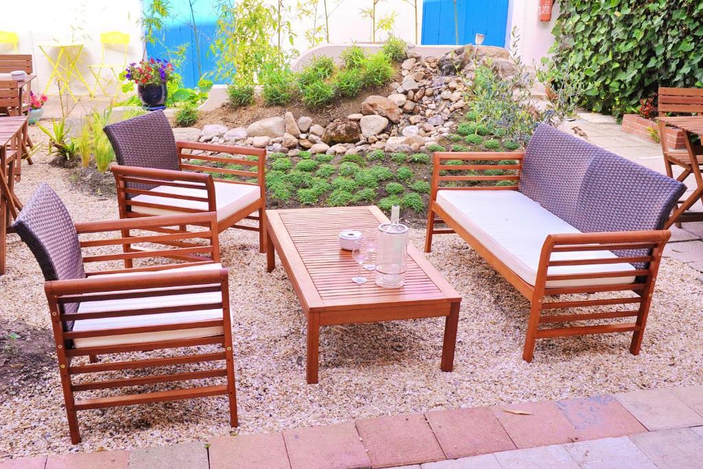 Hotel Durand Le Patio Alès Buitenkant foto