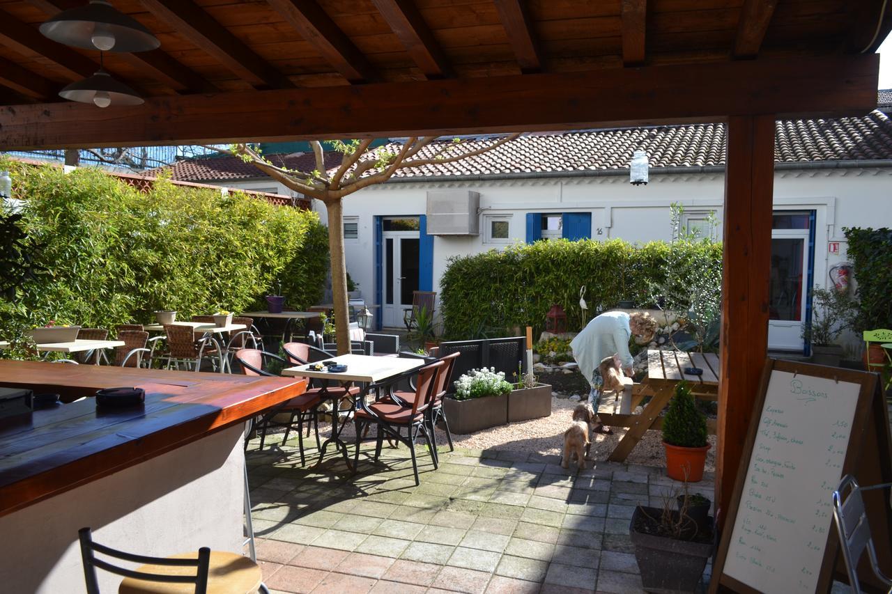 Hotel Durand Le Patio Alès Buitenkant foto